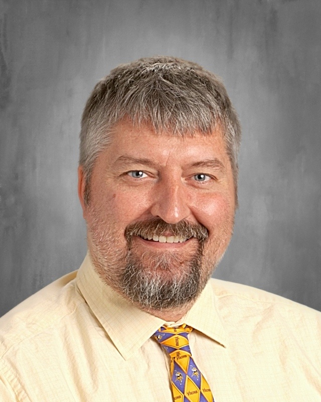 Lucas Hall headshot
