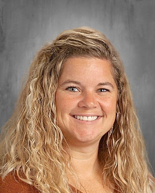 Megan Hall headshot