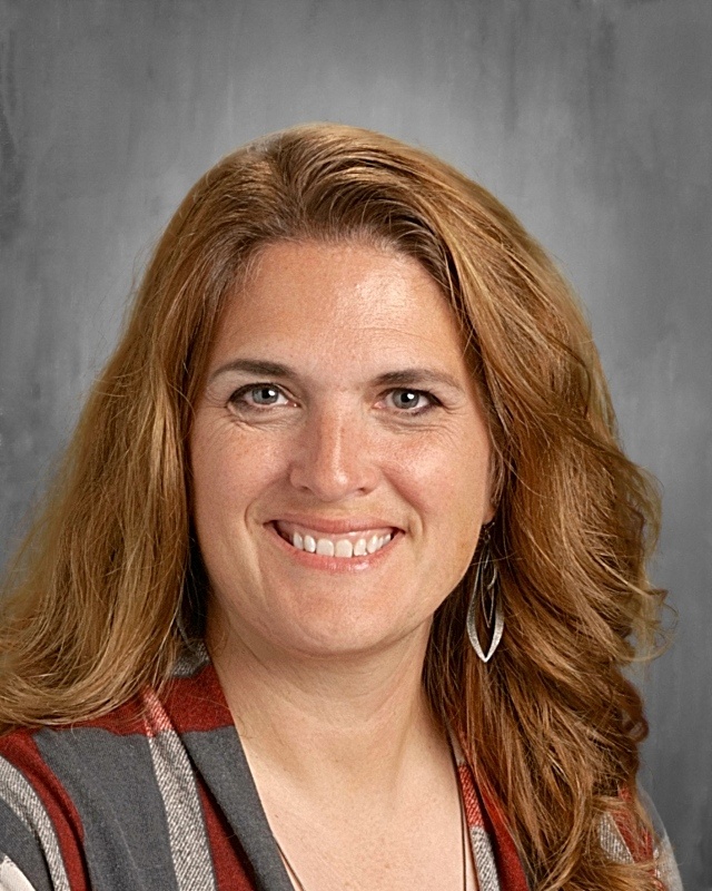 Stacie Koth headshot