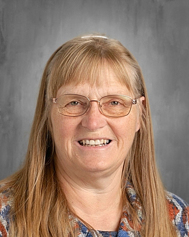 Paula Pedersen headshot